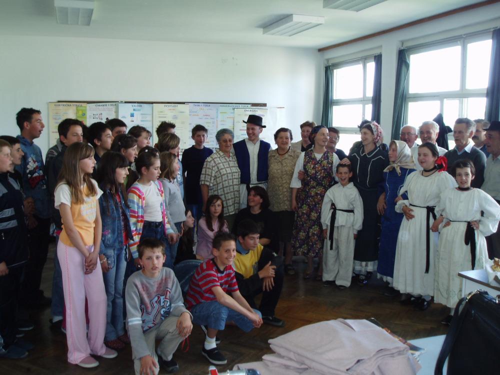 Izložba Zapovijedi pod lipom u Mikloušu