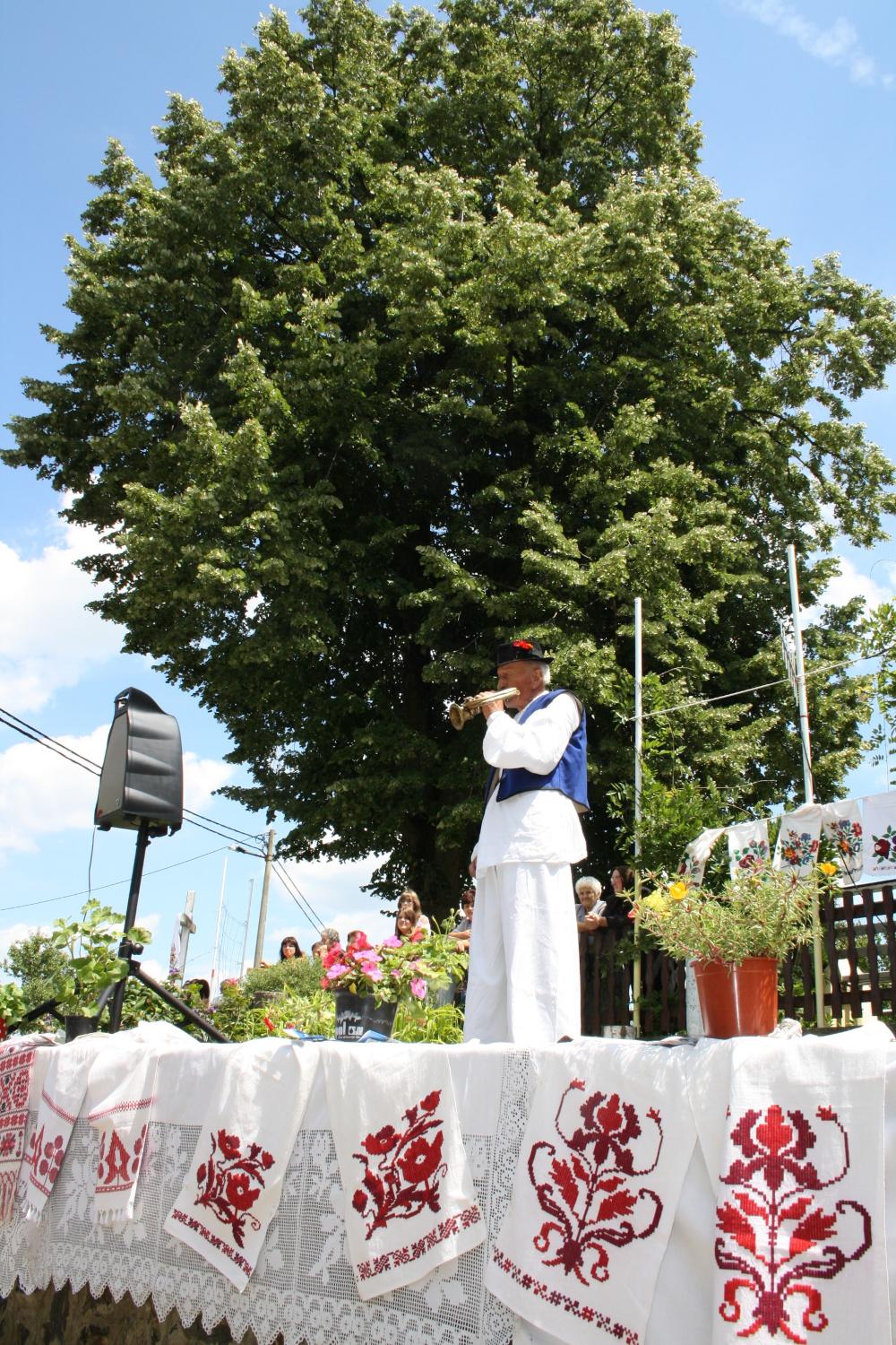 Izložba Zapovijedi pod lipom u Mikloušu